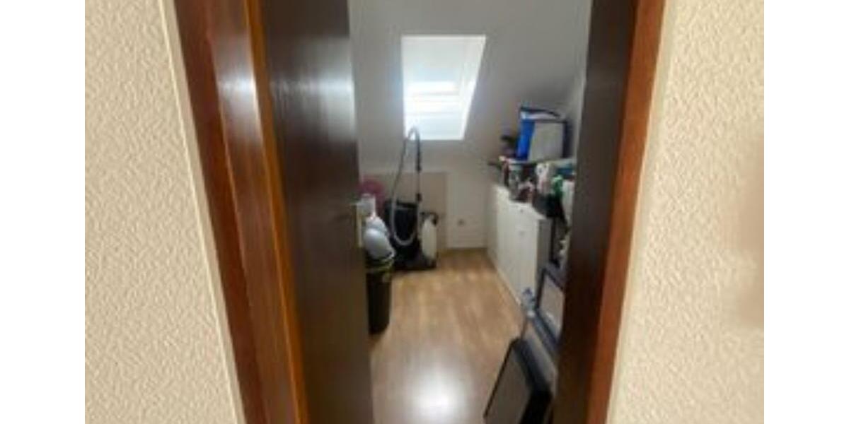 Dachgeschoßwohnung Möhrendorf - 3 Zimmer, 70 m&sup2;, 700&euro; | Angebot:25589275
