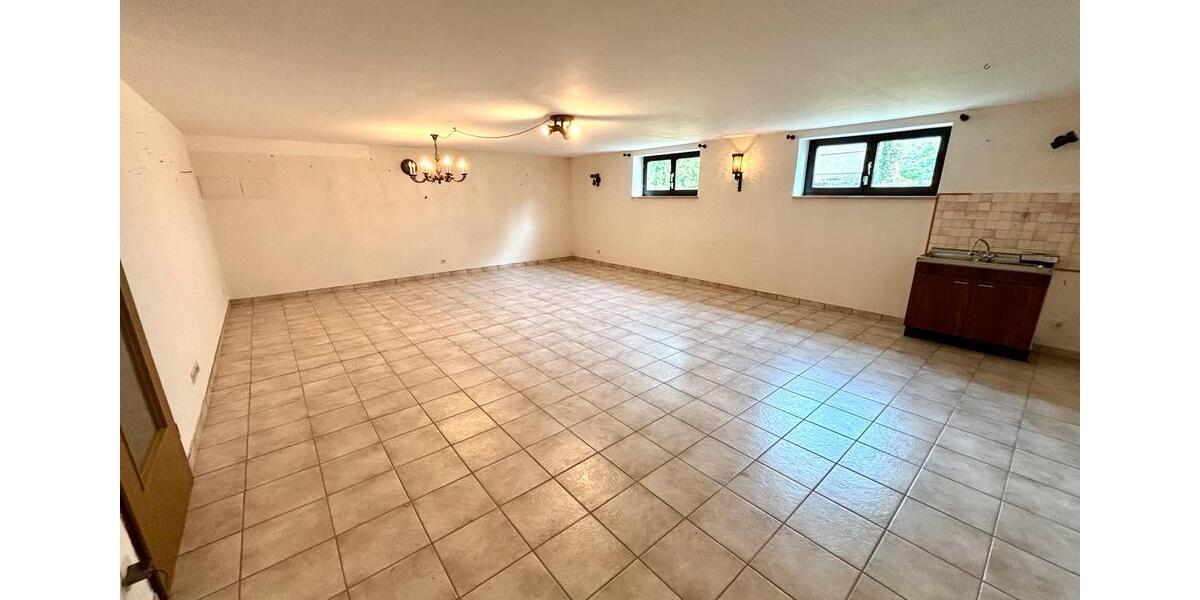 Einfamilienhaus Höchstadt an der Aisch - 7.5 Zimmer, 203 m&sup2;, 690.000&euro; | Angebot:27142979