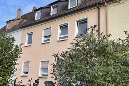 Haus Nürnberg Röthenbach b Schweinau - 9 Zimmer, 176 m&sup2;, 669.000&euro; | Angebot:25727086