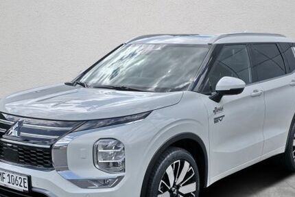 Mitsubishi Plug-in Hybrid Outlander 5.000 km 46.990 &euro; Nürnberg OT Schweinau 90439