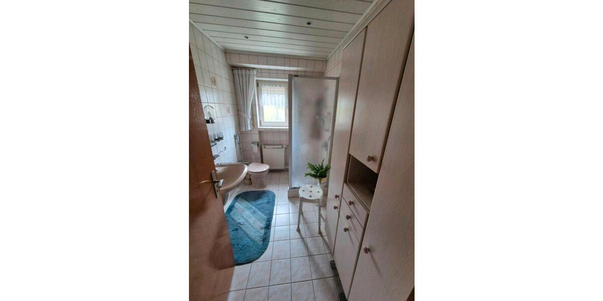 Etagenwohnung Bubenreuth - 4 Zimmer, 11 m&sup2;, 430&euro; | Angebot:26600546