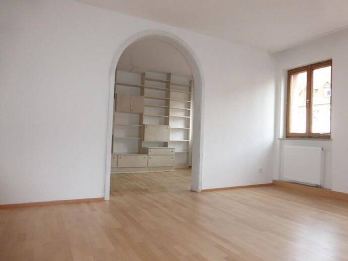 Etagenwohnung Nürnberg Lorenz - 3 Zimmer, 127 m&sup2;, 850&euro; | Angebot:25695941