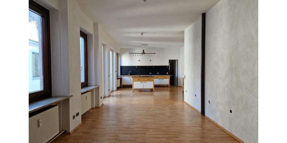 Maisonettenwohnung Nürnberg - 4 Zimmer, 168 m&sup2;, 1.679&euro; | Angebot:23136315