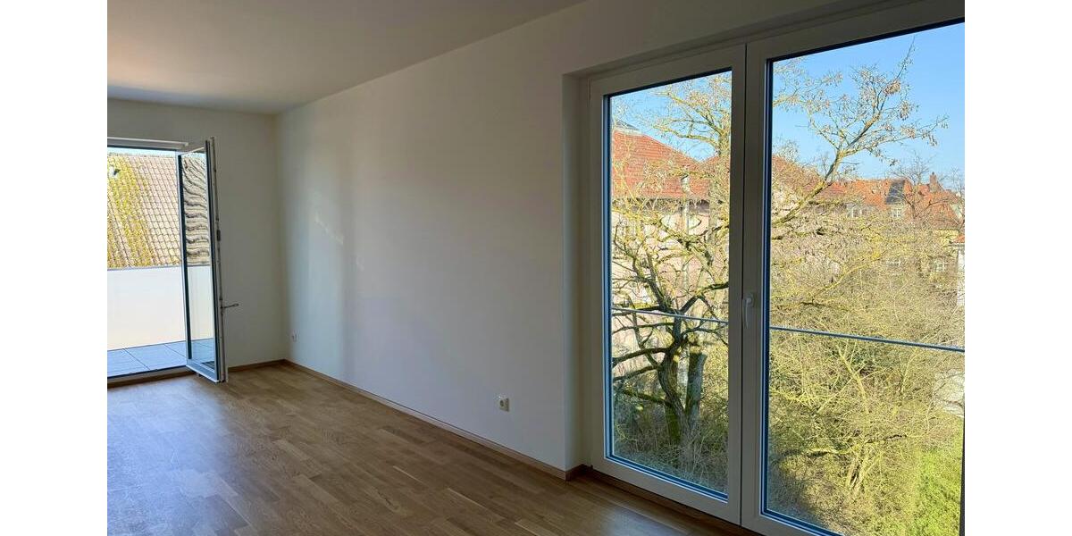 Etagenwohnung Erlangen Am Anger - 3 Zimmer, 91 m&sup2;, 1.670&euro; | Angebot:24981802