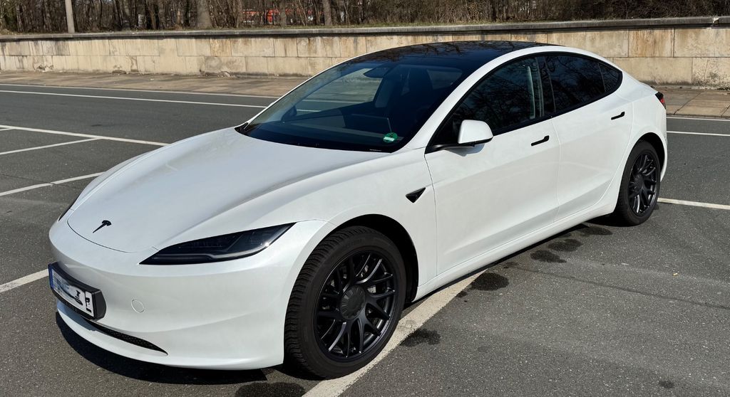 Tesla Model 3 13.000 km 39.000 &euro; Nürnberg 90471