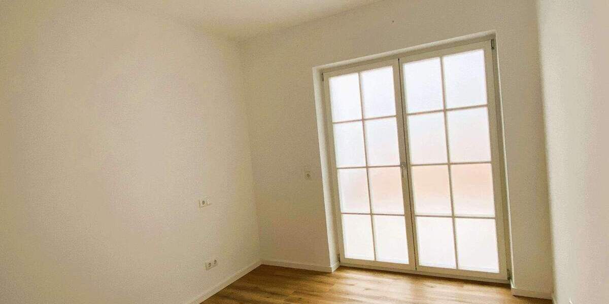 Etagenwohnung Forchheim - 3 Zimmer, 90 m&sup2;, 1.100&euro; | Angebot:25878725