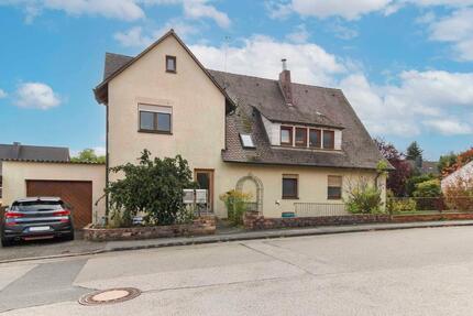 Haus Büchenbach - 8 Zimmer, 238 m&sup2;, 440.000&euro; | Angebot:26942077