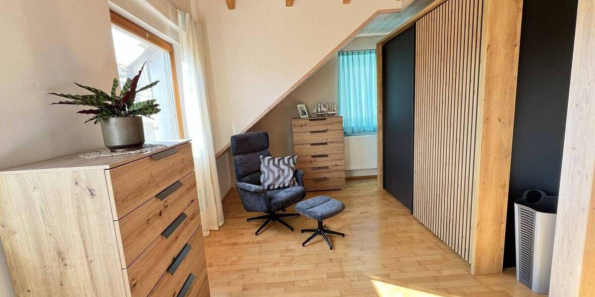 Doppelhaushälfte Neustadt an der Aisch Neustadt - 4 Zimmer, 144 m&sup2;, 549.000&euro; | Angebot:25998161
