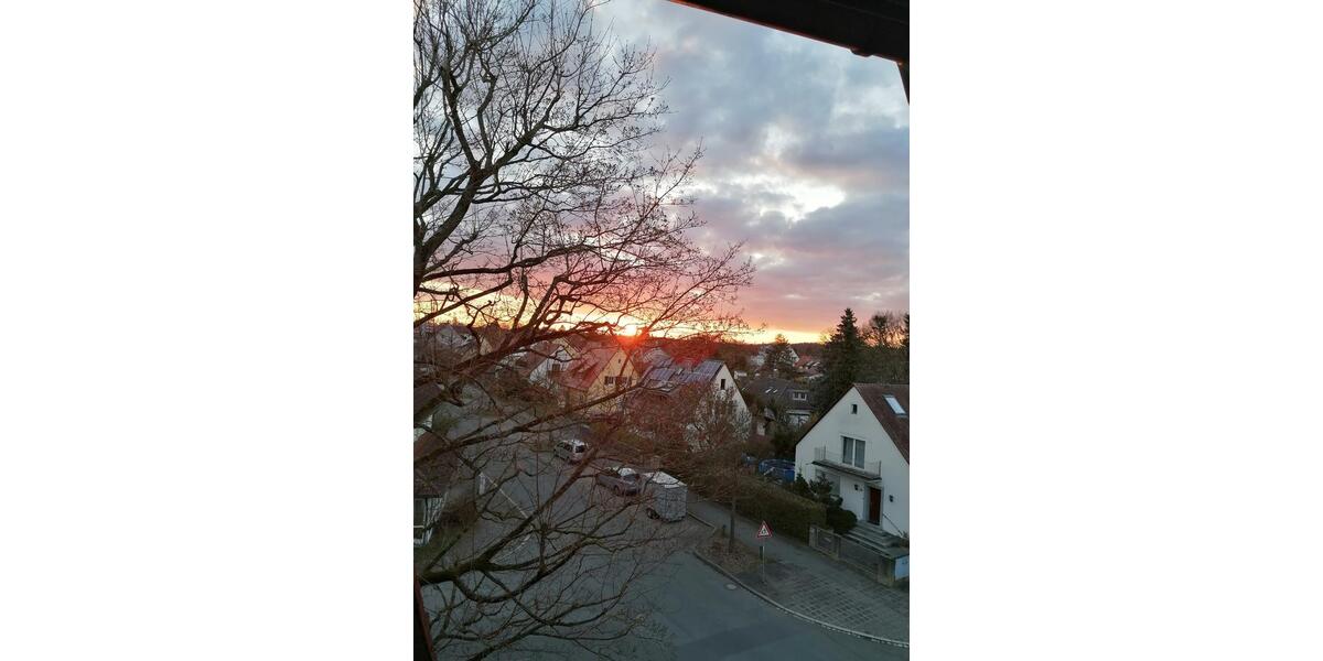 Maisonettenwohnung Nürnberg Erlenstegen - 3.5 Zimmer, 104 m&sup2;, 1.350&euro; | Angebot:25374327