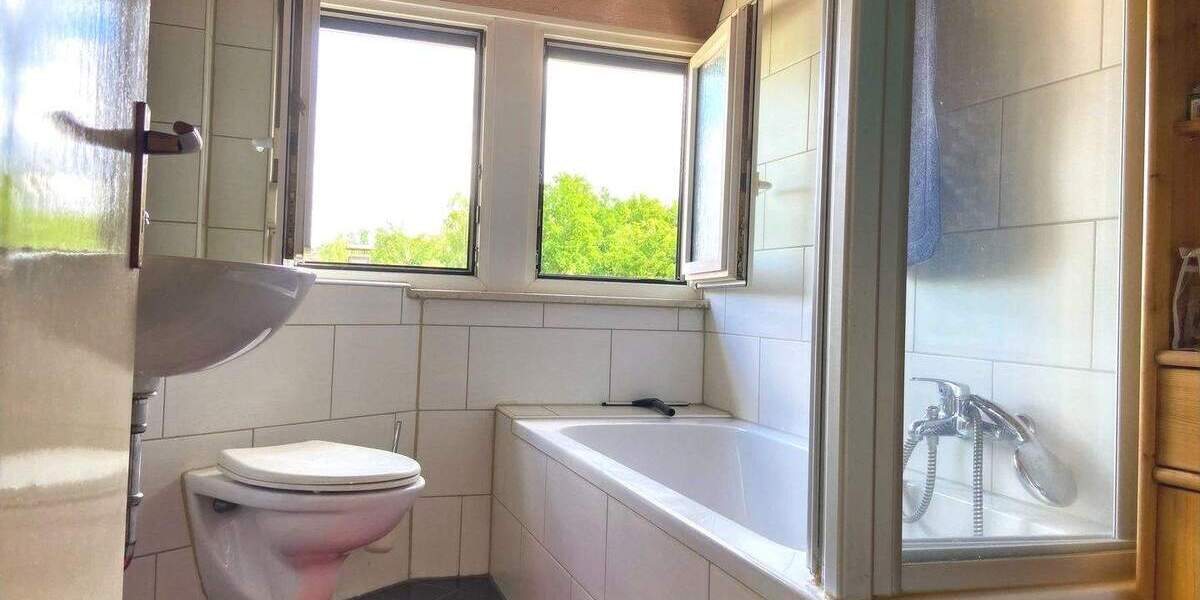 Mehrfamilienhaus, Wohnhaus Cadolzburg - 5 Zimmer, 110 m&sup2;, 385.000&euro; | Angebot:25676928