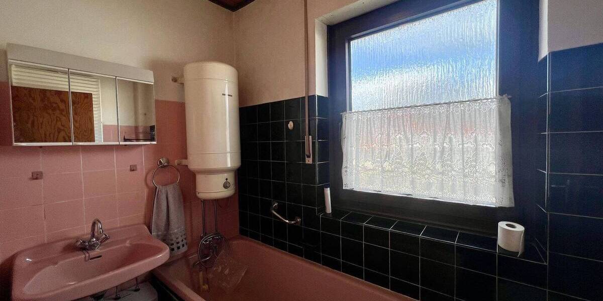 Einfamilienhaus Erlangen Büchenbach - 6 Zimmer, 131 m&sup2;, 680.000&euro; | Angebot:26377175