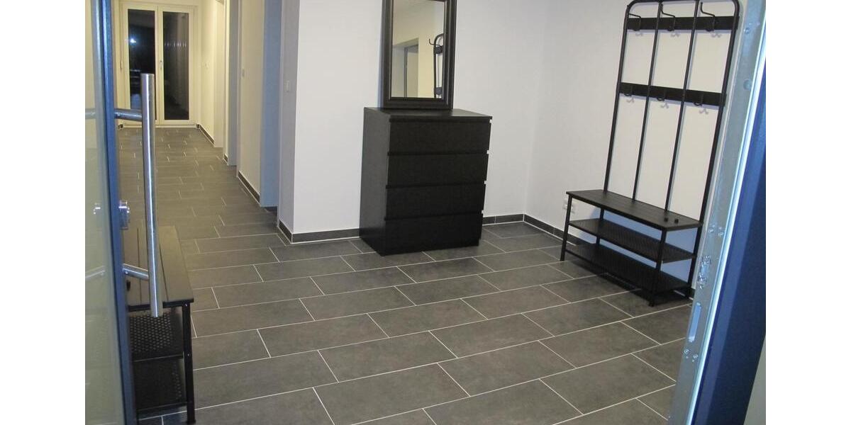 Erdgeschoßwohnung Uttenreuth - 5 Zimmer, 140 m&sup2;, 1.950&euro; | Angebot:25024945