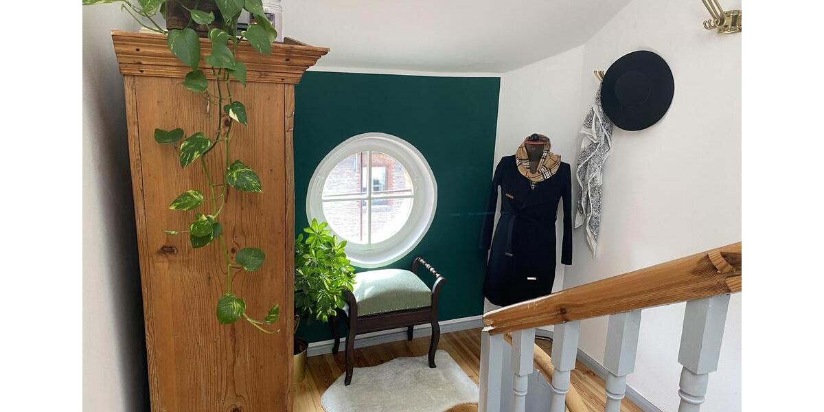 Dachgeschoßwohnung Nürnberg Hasenbuck - 3 Zimmer, 65 m&sup2;, 1.200&euro; | Angebot:26544452