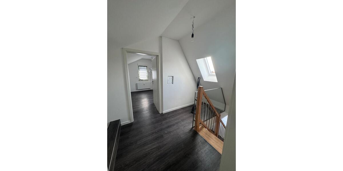 Etagenwohnung Schwabach - 5 Zimmer, 100 m&sup2;, 1.400&euro; | Angebot:26507659