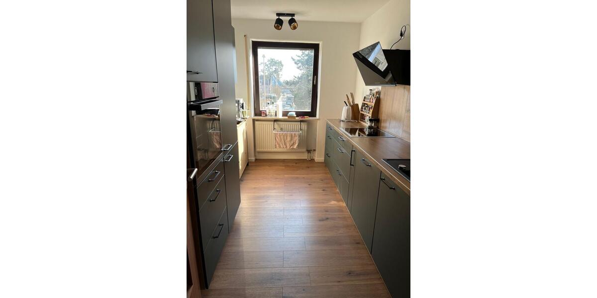 Etagenwohnung Uttenreuth - 3 Zimmer, 95 m&sup2;, 1.350&euro; | Angebot:25636489