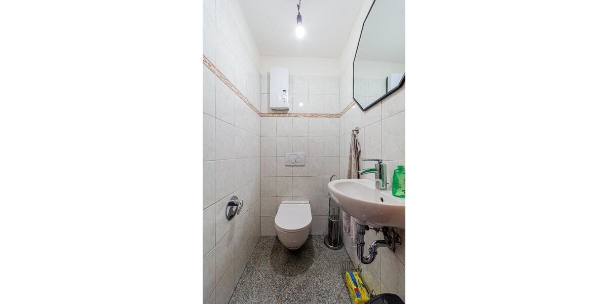 Etagenwohnung Nürnberg Falkenheim - 5 Zimmer, 140 m&sup2;, 1.650&euro; | Angebot:25755043