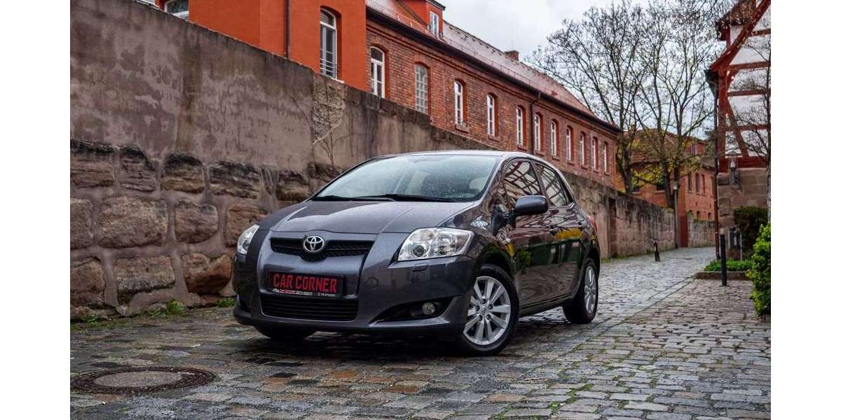 Toyota Auris 82.000 km 6.500 &euro; Kammerstein 91126
