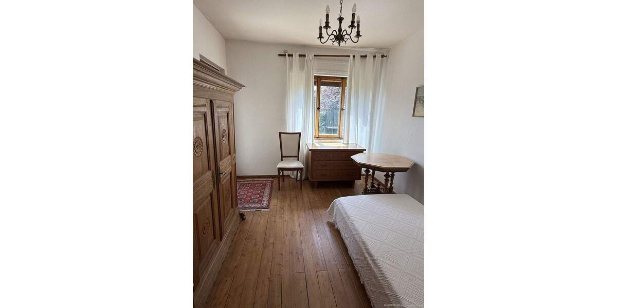 Einfamilienhaus Höchstadt a.d.Aisch Höchstadt - 7 Zimmer, 146 m&sup2;, 375.000&euro; | Angebot:25778818