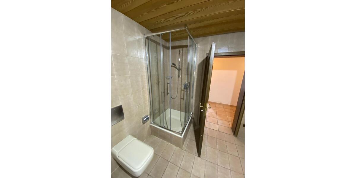 Erdgeschoßwohnung Nürnberg Altenfurt - 5 Zimmer, 140 m&sup2;, 2.000&euro; | Angebot:26648183