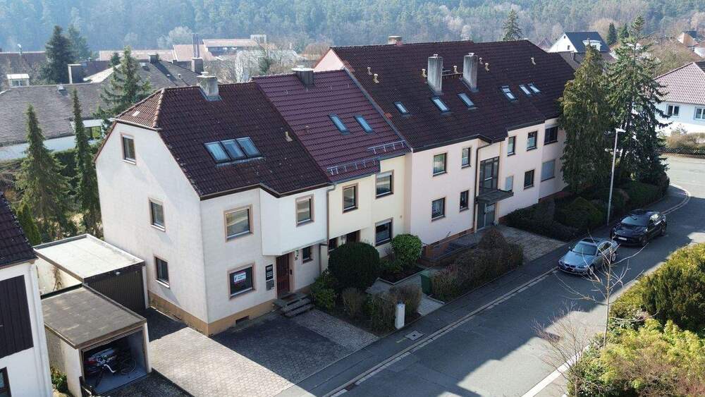 Doppelhaushälfte Herzogenaurach - 5 Zimmer, 131 m&sup2;, 548.000&euro; | Angebot:25697891