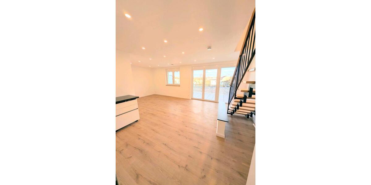 Maisonettenwohnung Zirndorf - 4 Zimmer, 107 m&sup2;, 1.980&euro; | Angebot:25964167