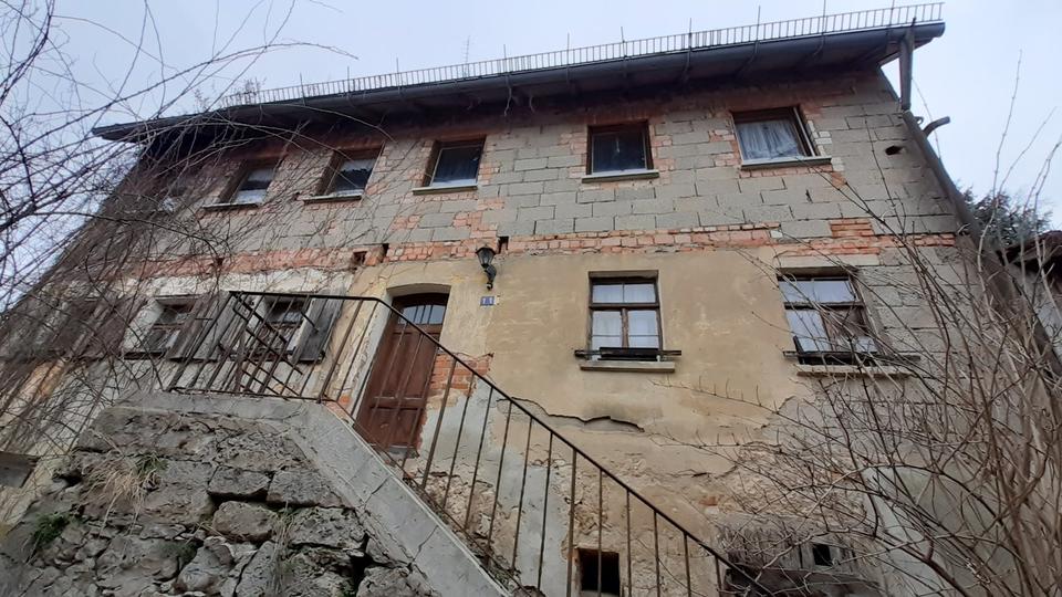 Einfamilienhaus Schnaittach - 7 Zimmer, 160 m&sup2;, 119.000&euro; | Angebot:25161810