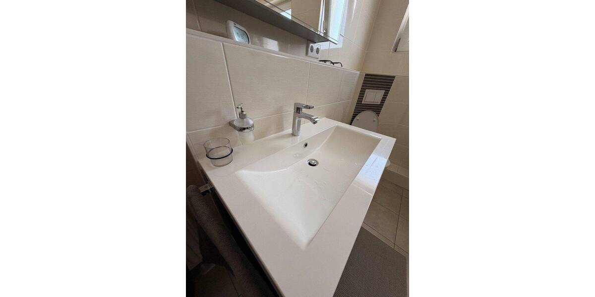 Reihenmittelhaus Feucht - 5 Zimmer, 165 m&sup2;, 2.300&euro; | Angebot:26778559