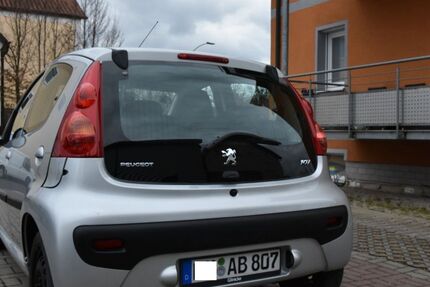Peugeot 107 45.000 km 5.600 &euro; Nürnberg 90482