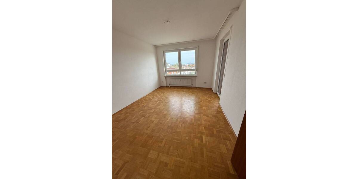 Etagenwohnung Nürnberg Großreuth b Schweinau - 3 Zimmer, 83 m&sup2;, 1.100&euro; | Angebot:25971192
