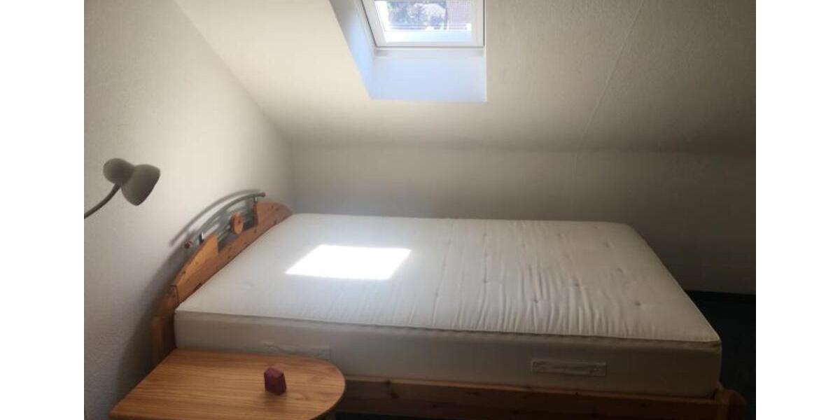 Etagenwohnung Bubenreuth - 2 Zimmer, 30 m&sup2;, 400&euro; | Angebot:25342292