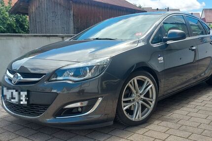Opel Astra 89.200 km 13.499 &euro; Weisendorf 91085
