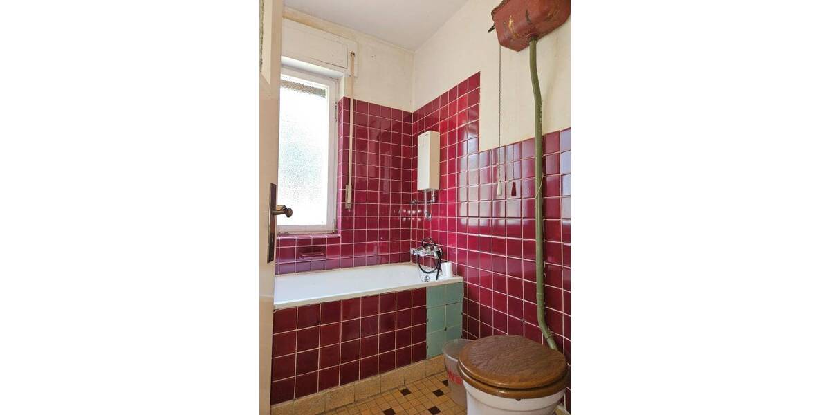 Mehrfamilienhaus, Wohnhaus Neunkirchen - 5 Zimmer, 161 m&sup2;, 244.000&euro; | Angebot:25699398