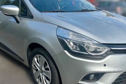 Renault Clio 88.000 km 7.973 &euro; Nürnberg 90431