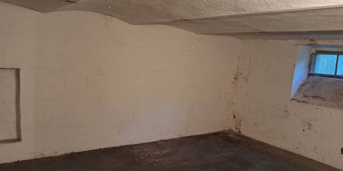 Doppelhaushälfte Erlangen Innenstadt - 9 Zimmer, 230 m&sup2;, 1.180.000&euro; | Angebot:25735022