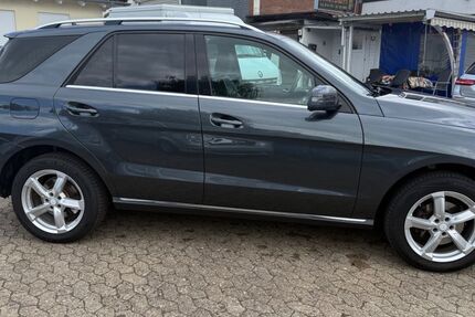 Mercedes-Benz ML 350 111.000 km 21.999 &euro; Forchheim 91301