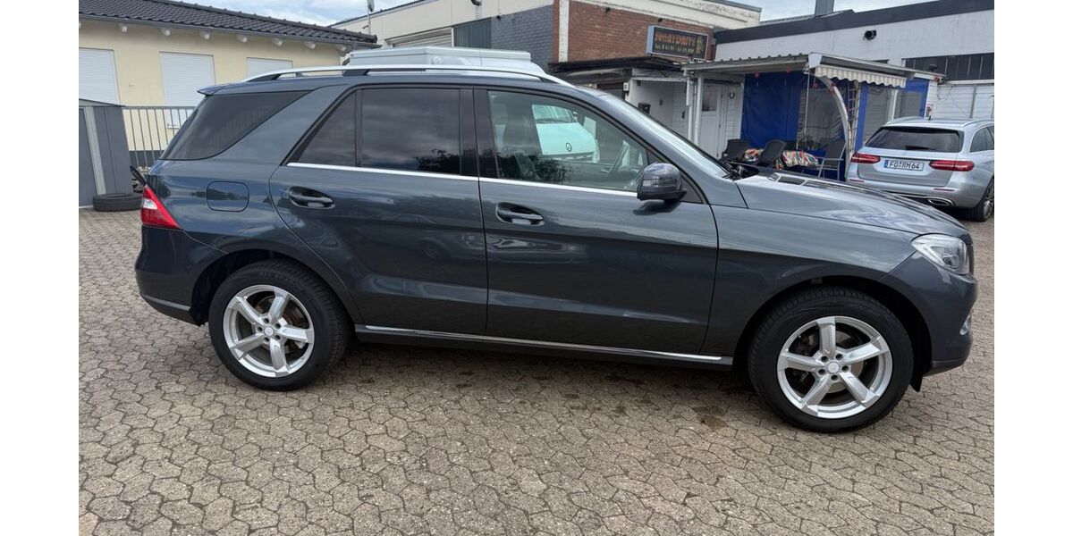 Mercedes-Benz ML 350 111.000 km 21.999 &euro; Forchheim 91301
