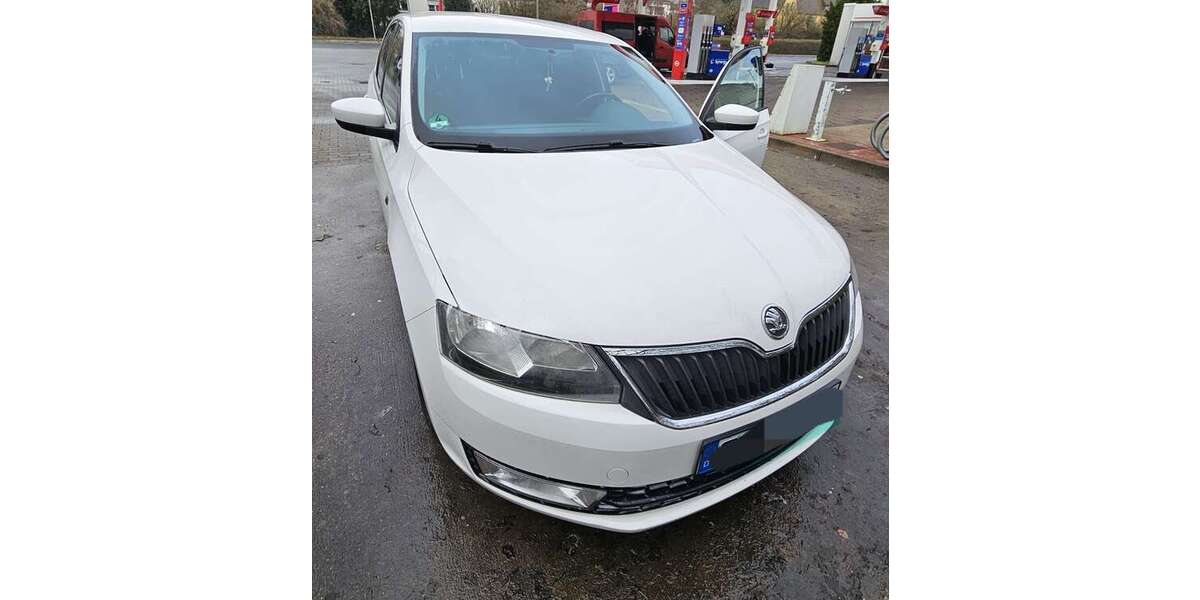 Skoda Rapid/Spaceback 125.000 km 6.000 &euro; Langenzenn, St 90579