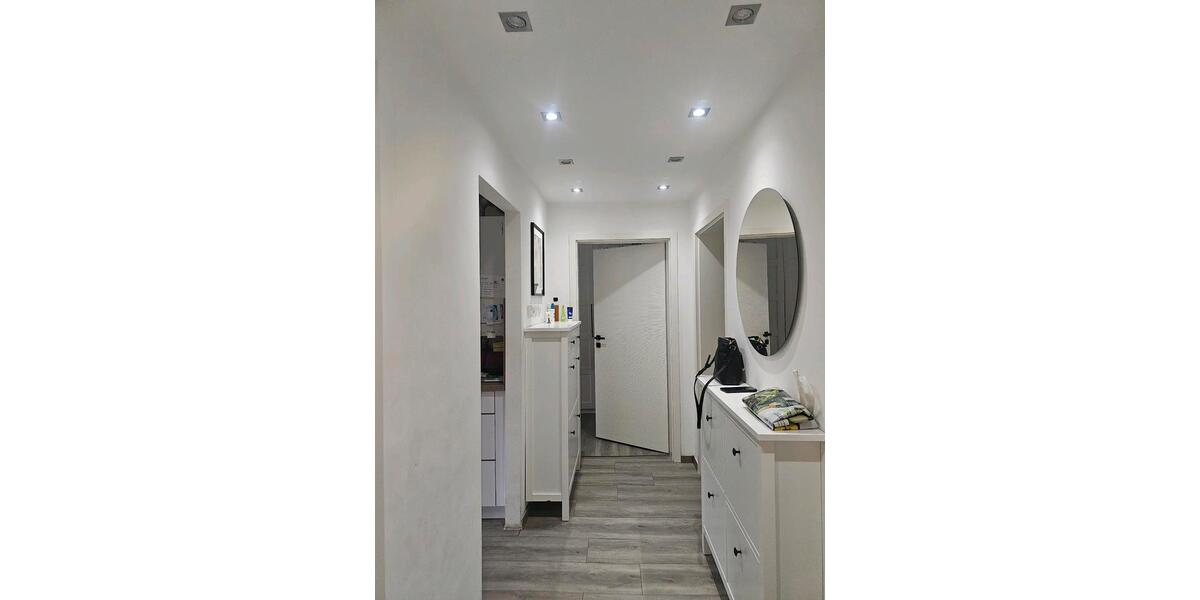 Etagenwohnung Nürnberg Hasenbuck - 3 Zimmer, 66 m&sup2;, 1.100&euro; | Angebot:25856525