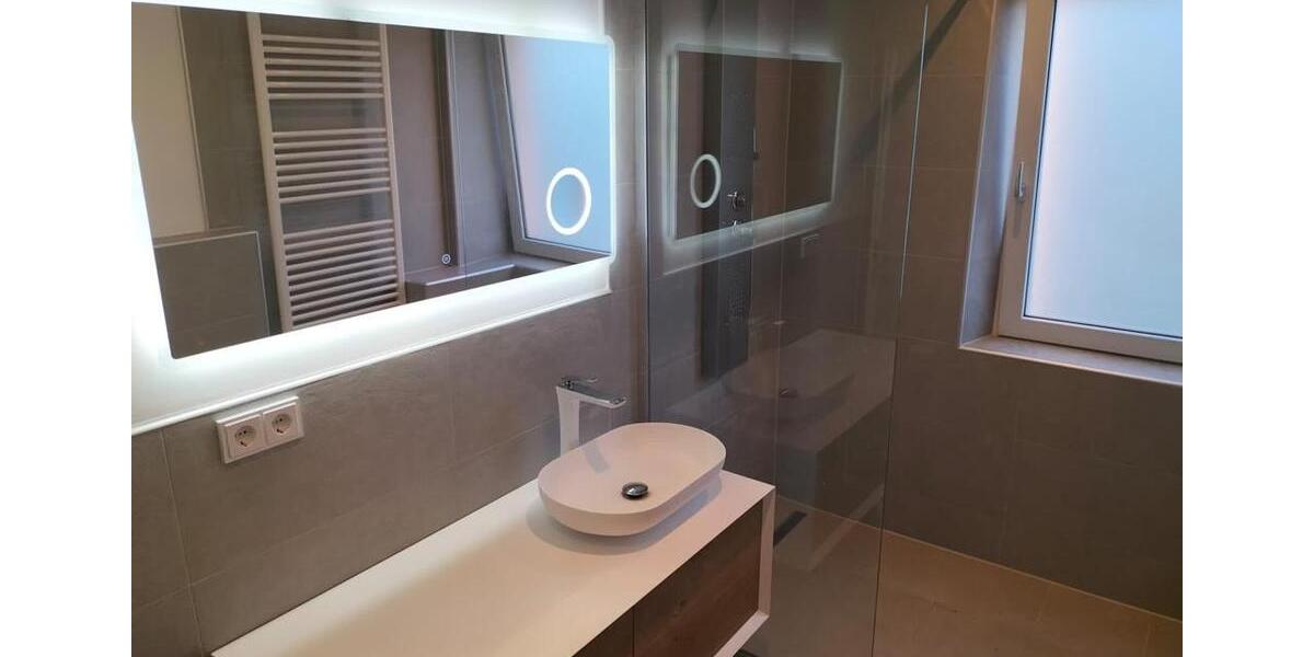 Etagenwohnung Nürnberg - 2 Zimmer, 70 m&sup2;, 990&euro; | Angebot:25824588