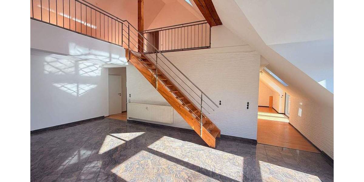 Etagenwohnung Fürth Dambach - 3 Zimmer, 170 m&sup2;, 1.790&euro; | Angebot:25663612