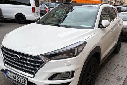 Hyundai TUCSON 89.000 km 15.000 &euro; Nürnberg 90443