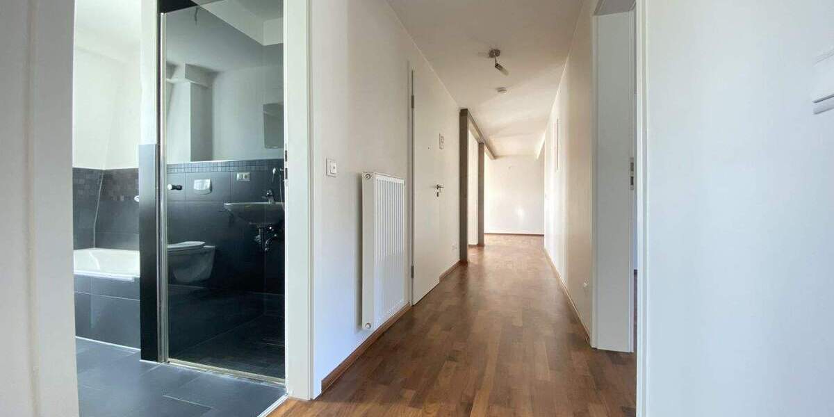 Etagenwohnung Zirndorf - 4 Zimmer, 120 m&sup2;, 399.000&euro; | Angebot:25671026