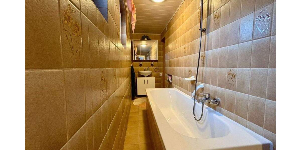 Doppelhaushälfte Erlangen Bruck - 4 Zimmer, 96 m&sup2;, 380.000&euro; | Angebot:25862876