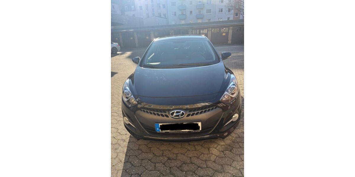 Hyundai i30 99.000 km 5.800 &euro; Nürnberg 90409