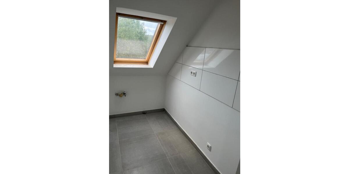 Etagenwohnung Cadolzburg - 3 Zimmer, 84 m&sup2;, 990&euro; | Angebot:25900571