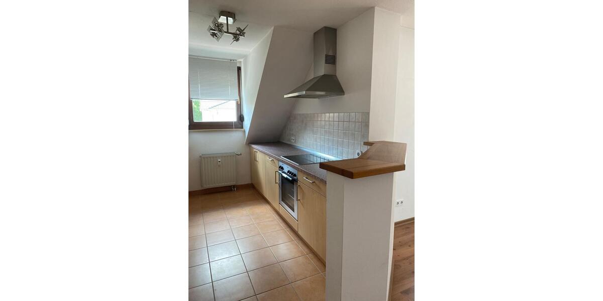 Dachgeschoßwohnung Markt Erlbach - 2 Zimmer, 62 m&sup2;, 680&euro; | Angebot:25236560