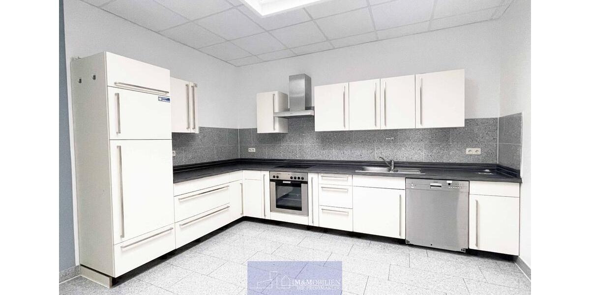 Gewerbeobjekt Erlangen Bruck - 9&euro; | Angebot:23217184