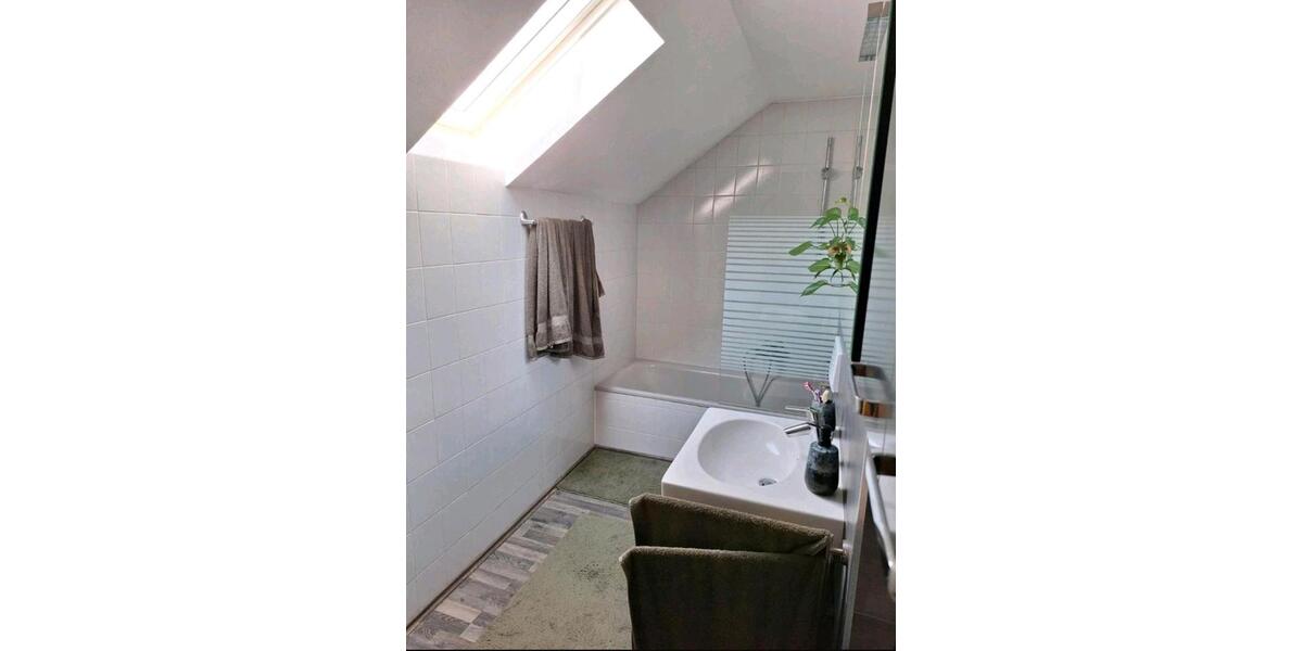 Dachgeschoßwohnung Cadolzburg - 2.5 Zimmer, 59 m&sup2;, 209.000&euro; | Angebot:27261918