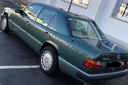 Mercedes-Benz E 280 222.500 km 6.000 &euro; Erlangen 91058