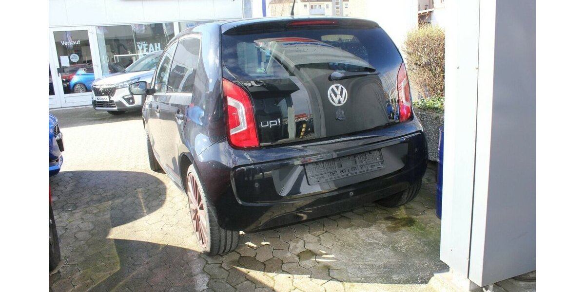 VW up! colour 57.931 km 8.990 &euro; Fürth 90763